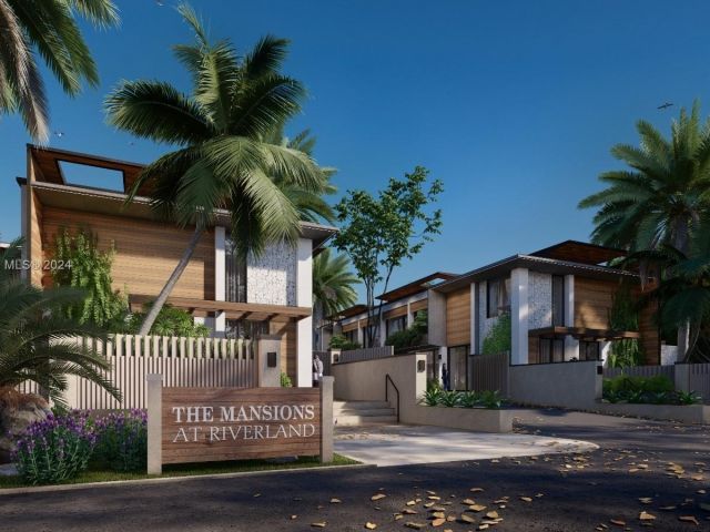 Продажа дома по адресу 1955 SW 29th Ave 2C - фото 5838725