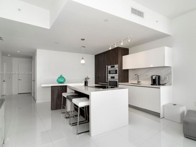 Продажа квартиры #1710 - фото 5640079