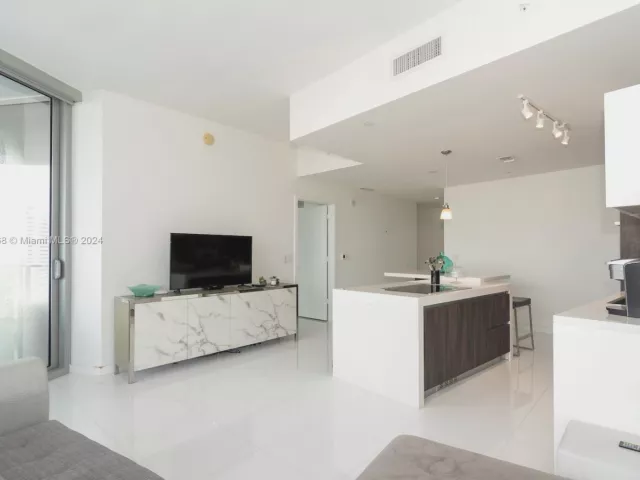 Продажа квартиры #1710 - фото 5640080