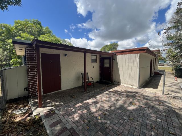 Продажа дома по адресу 821 SW 4th Avenue - фото 6801702