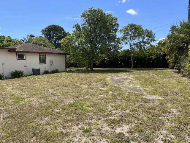 Продажа дома по адресу 821 SW 4th Avenue - фото 6801704