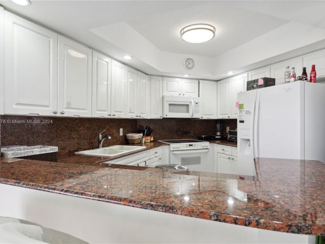 Продажа квартиры #2214 - фото 5614571