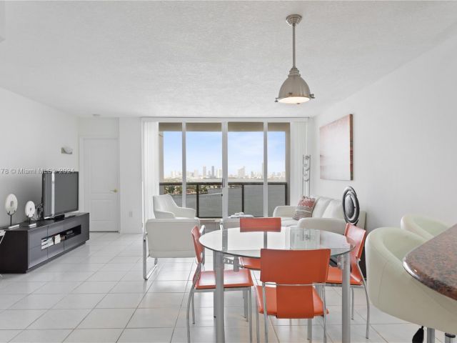 Продажа квартиры #2214 - фото 5614573