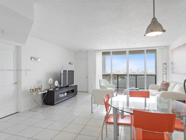 Продажа квартиры #2214 - фото 5614574