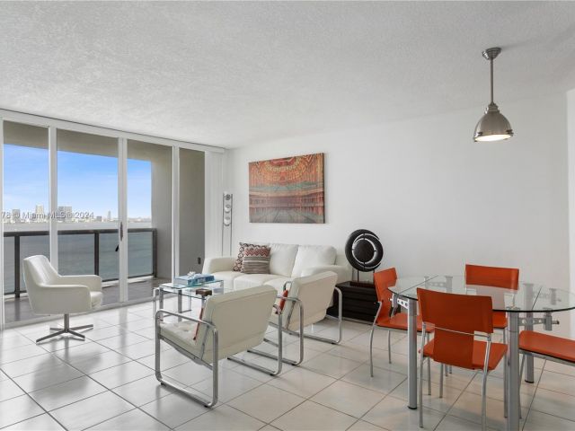 Продажа квартиры #2214 - фото 5614575