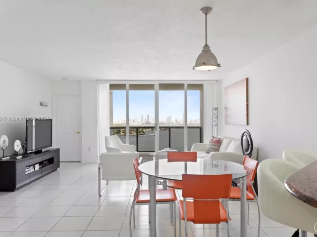 Продажа квартиры #2214 - фото 5614573