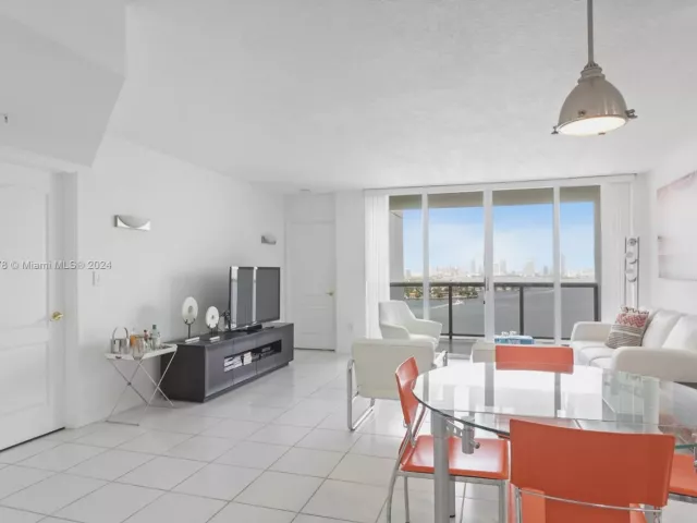 Продажа квартиры #2214 - фото 5614574