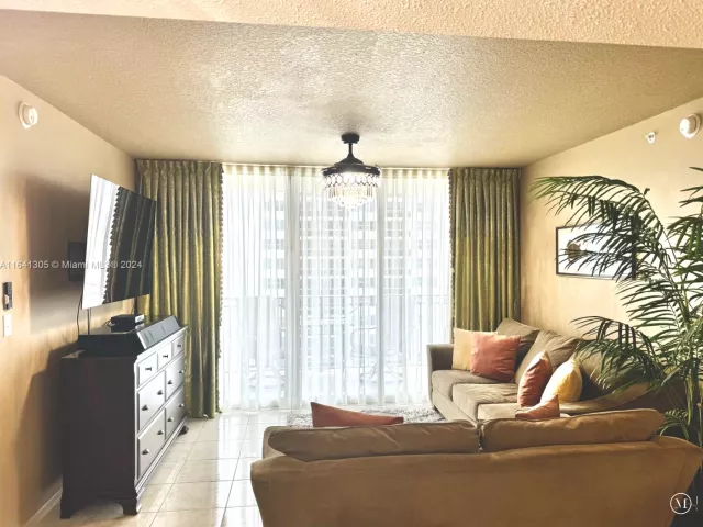 Квартира в аренду номер1607 - фото 5818072