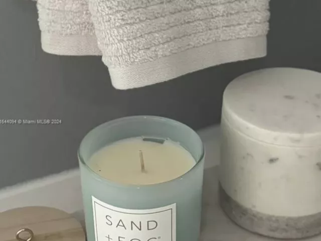 Дом в аренду по адресу 630 NE 117th St - фото 5570911