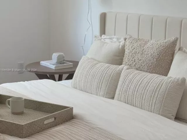 Дом в аренду по адресу 630 NE 117th St - фото 5570913