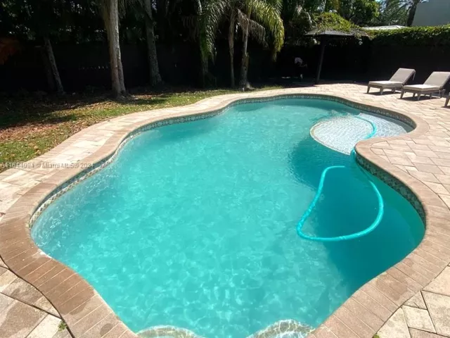 Дом в аренду по адресу 630 NE 117th St - фото 5570898