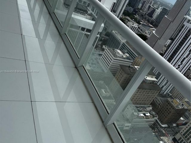 Продажа квартиры #5001 - фото 6185394