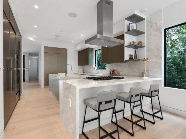 Продажа дома по адресу 4442 Prairie Ave - фото 7468619