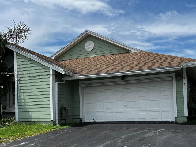 Продажа дома по адресу 14035 SW 103rd Ter - фото 5705031