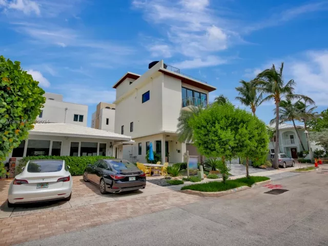 Дом в аренду по адресу 305 Oak St - фото 5773851