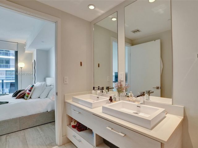 Продажа квартиры #3807 - фото 5605689