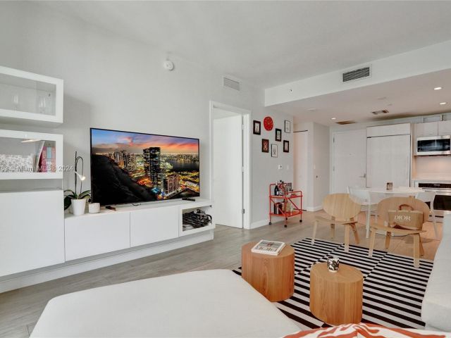 Продажа квартиры #3807 - фото 5605701