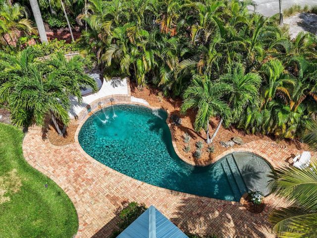 Продажа дома по адресу 920 Hibiscus Lane - фото 5808374