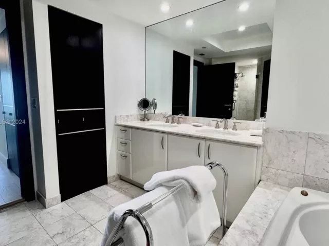 Продажа квартиры #1109 - фото 6006998