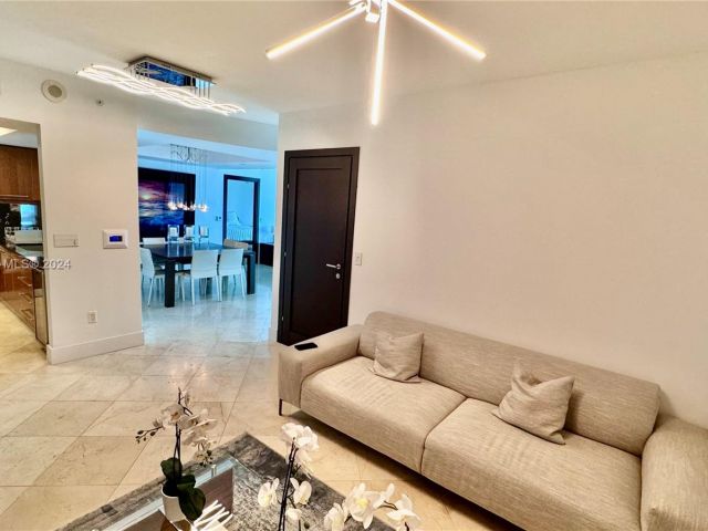 Продажа квартиры #1109 - фото 6007003