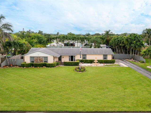 Продажа дома по адресу 1442 NW 20th St - фото 6064031