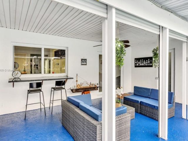 Продажа дома по адресу 2210 N 54th Ave - фото 5532260