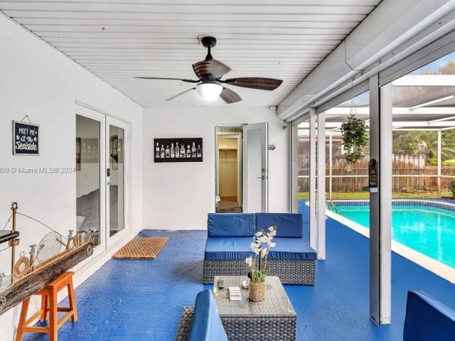 Продажа дома по адресу 2210 N 54th Ave - фото 5532261