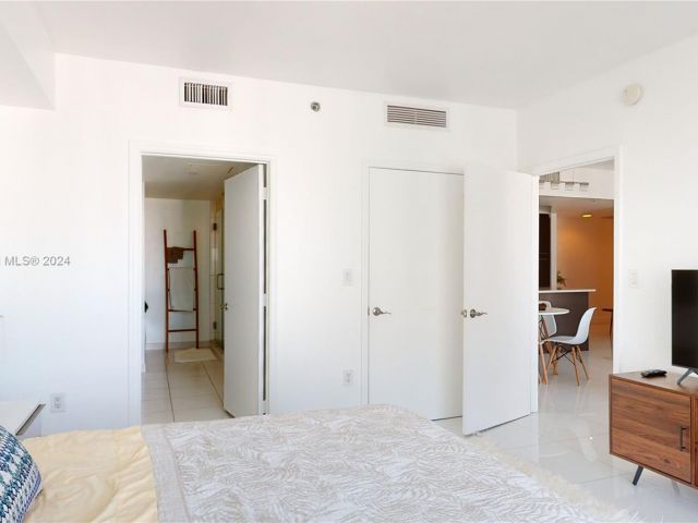 Продажа квартиры #3405 - фото 5731217