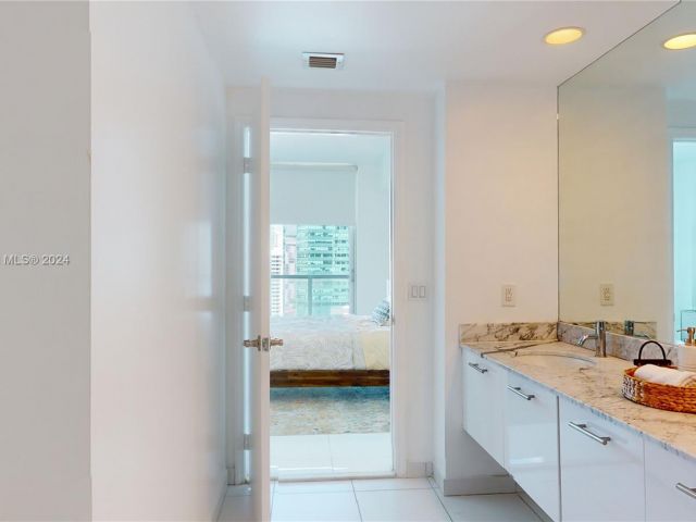 Продажа квартиры #3405 - фото 5731221