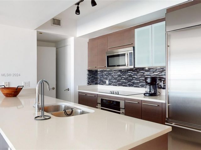 Продажа квартиры #3405 - фото 5731228