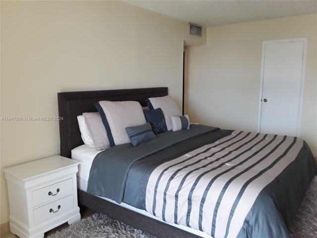 Квартира в аренду номер704 - фото 5670623