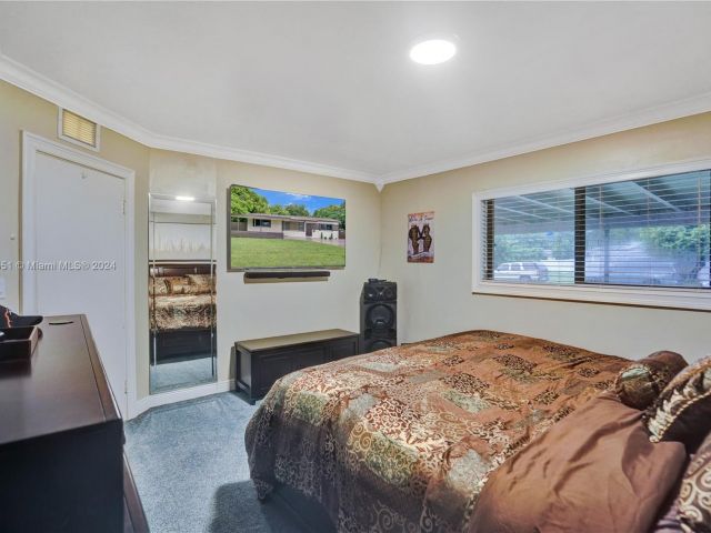 Продажа дома по адресу 770 NW 175th Dr - фото 5714772