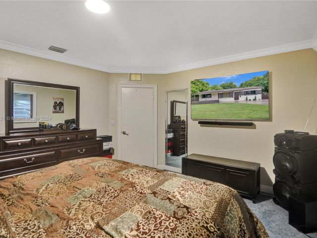 Продажа дома по адресу 770 NW 175th Dr - фото 5714773