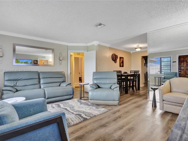 Продажа дома по адресу 770 NW 175th Dr - фото 5714787