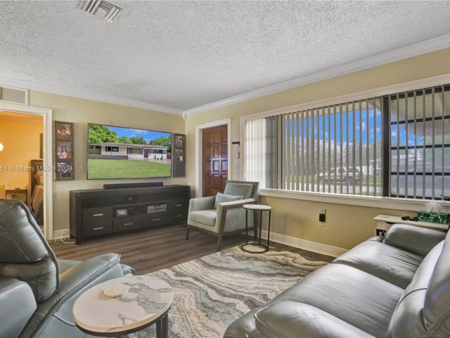 Продажа дома по адресу 770 NW 175th Dr - фото 5714790