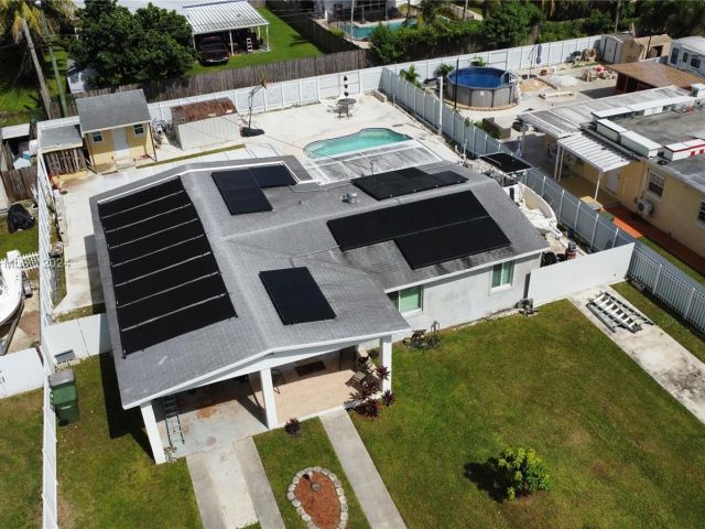 Продажа дома по адресу 1025 NE 13th Ave - фото 5774755