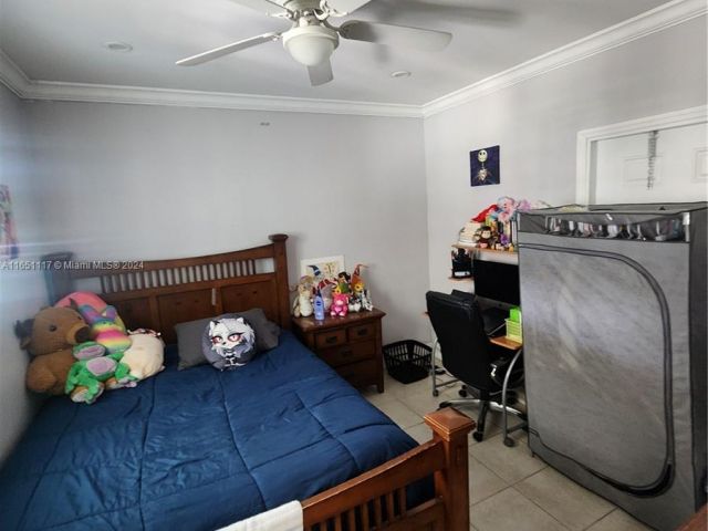 Продажа дома по адресу 1025 NE 13th Ave - фото 5774766