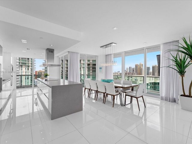 Продажа квартиры #2451 - фото 6035662