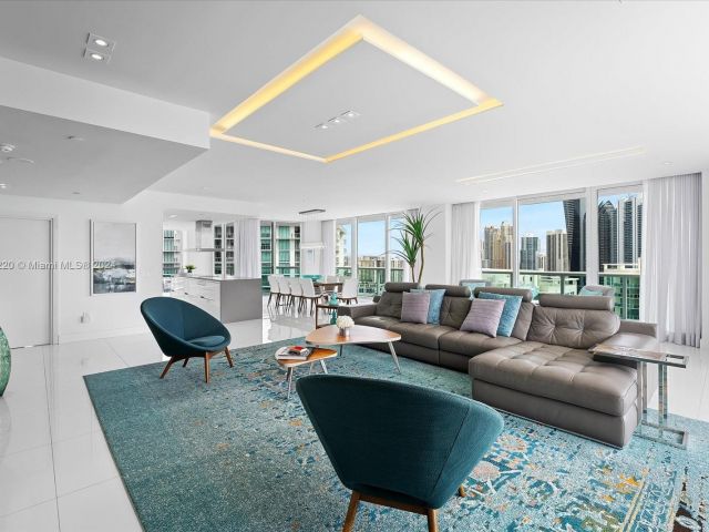 Продажа квартиры #2451 - фото 6035673