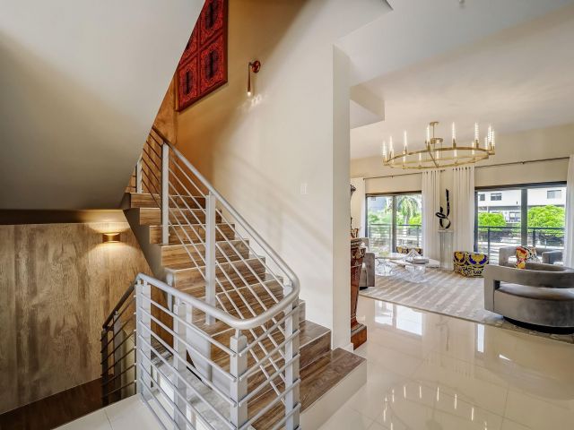 Продажа дома по адресу 173 SE 1st Cir 173 - фото 5543704