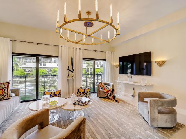 Продажа дома по адресу 173 SE 1st Cir 173 - фото 5543708