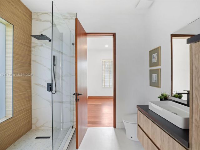 Продажа дома по адресу 543 Hibiscus Dr - фото 5524687