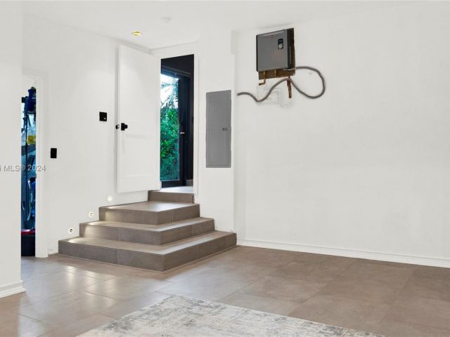 Продажа дома по адресу 63 SW 31st Rd - фото 5716316