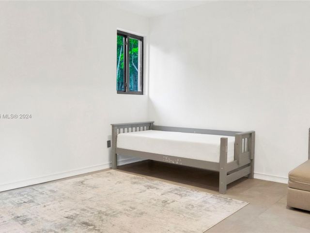 Продажа дома по адресу 63 SW 31st Rd - фото 5716317