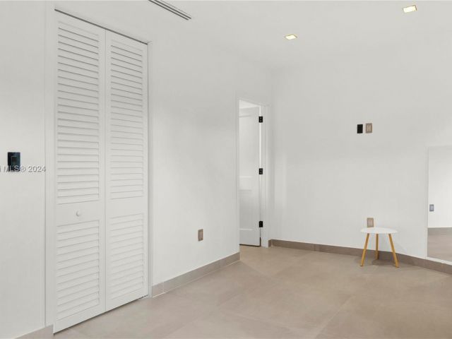 Продажа дома по адресу 63 SW 31st Rd - фото 5716320