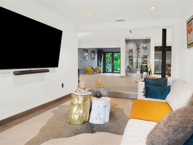 Продажа дома по адресу 63 SW 31st Rd - фото 5716322