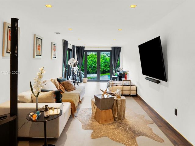 Продажа дома по адресу 63 SW 31st Rd - фото 5716332