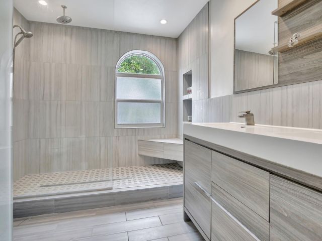 Продажа дома по адресу 325 NW 153rd Avenue - фото 5883932