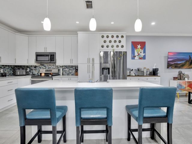 Продажа дома по адресу 325 NW 153rd Avenue - фото 5883945