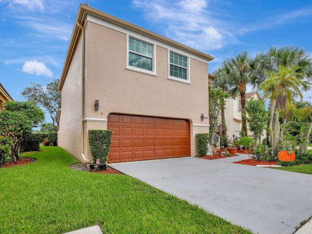 Продажа дома по адресу 325 NW 153rd Avenue - фото 5883948